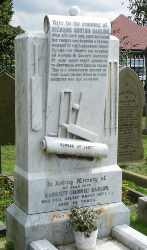 The grave of Richard Gorton Barlow in Layton Cemetery, Blackpool, 2004.