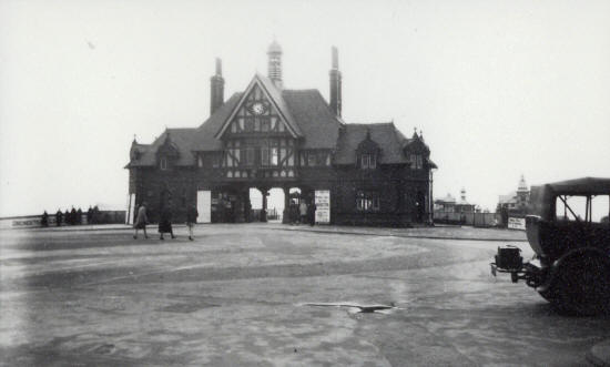 The Pier entrance c1927.